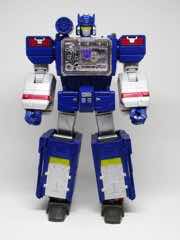 Hasbro Transformers Generations Titans Return Soundwave Action Figure