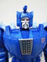 Hasbro Transformers Generations Titans Return Scourge