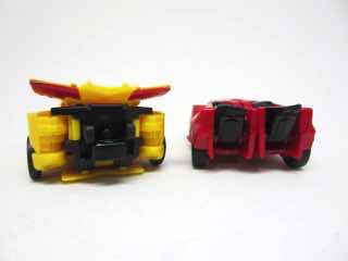 Hasbro Transformers Robots in Disguise Combiner Force Crash Combiners Beeside Action Figure