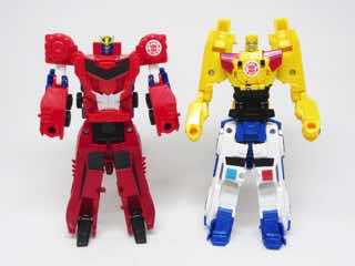 Hasbro Transformers Robots in Disguise Combiner Force Crash Combiners Beeside Action Figure