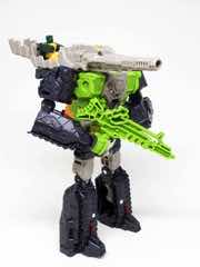 Hasbro Transformers Generations Titans Return Hardhead Action Figure