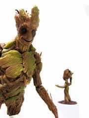 Hasbro Guardians of the Galaxy Marvel Legends Infinite Series Groot Evolution Action Figure