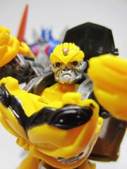 Hasbro Transformers The Last Knight Premier Edition Bumblebee