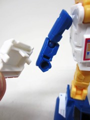 Hasbro Transformers Generations Titans Return Seaspray Action Figure