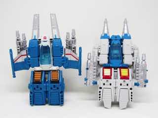 Hasbro Transformers Generations Titans Return Twin Twist Action Figure