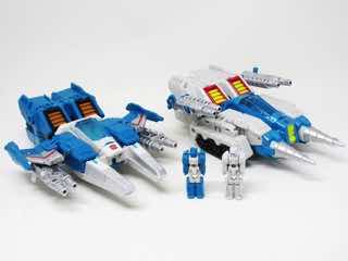 Hasbro Transformers Generations Titans Return Twin Twist Action Figure