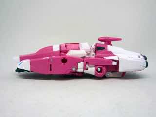 Hasbro Transformers Generations Titans Return Arcee Action Figure