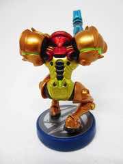 Nintendo Metroid Samus Aran and Metroid Amiibo