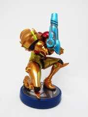 Nintendo Metroid Samus Aran and Metroid Amiibo