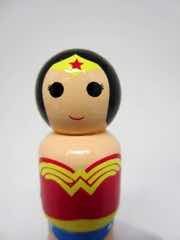 Bif Bang Pow! DC Comics Pin Mate Wonder Woman Wooden Figure