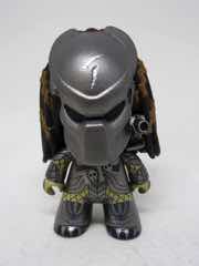 Titan Merchandise Alien vs. Predator The Whoever Wins Collection Scar Vinyl Figure