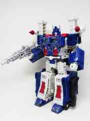 Transformers Generations War for Cybertron Siege Ultra Magnus Action Figure