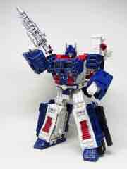 Transformers Generations War for Cybertron Siege Ultra Magnus Action Figure