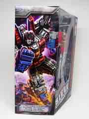 Transformers Generations War for Cybertron Siege Starscream Action Figure