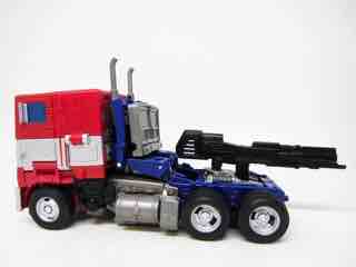 Hasbro Transformers Studio Series Optimus Prime (Bumblebee) Action Figure