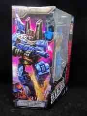 Transformers Generations War for Cybertron Siege Thundercracker Action Figure