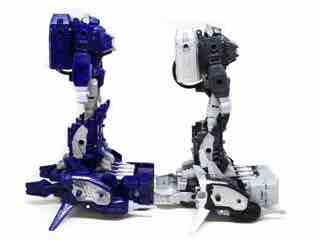 Transformers Generations War for Cybertron Siege Selects Galactic Man Shockwave Action Figure