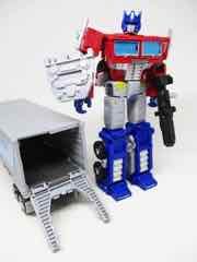 Transformers Generations War for Cybertron Earthrise Leader Optimus Prime Action Figure