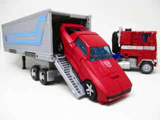 Transformers Generations War for Cybertron Earthrise Leader Optimus Prime Action Figure