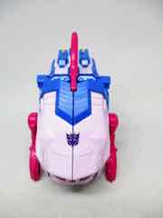 Takara-Tomy Transformers Generations Selects Deluxe Gulf (Skalor) Action Figure