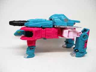 Takara-Tomy Transformers Generations Selects Voyager Turtler (Snaptrap) Action Figure