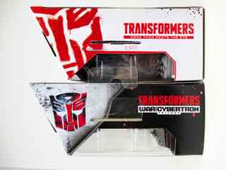 Transformers Generations War for Cybertron Trilogy Decepticon Mirage Action Figure