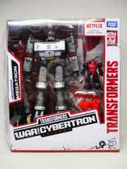 Transformers Generations War for Cybertron Trilogy Megatron with Captive Pinpointer and Captive Lionizer Action Figure