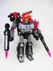 Transformers Generations War for Cybertron Trilogy Megatron with Captive Pinpointer and Captive Lionizer Action Figure