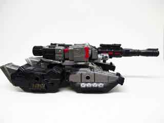 Transformers Generations War for Cybertron Trilogy Megatron with Captive Pinpointer and Captive Lionizer Action Figure