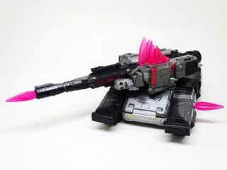 Transformers Generations War for Cybertron Trilogy Megatron with Captive Pinpointer and Captive Lionizer Action Figure