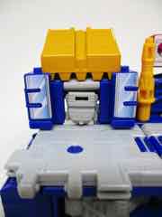 Transformers Generations War for Cybertron Trilogy Selects Greasepit Action Figure