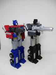 Transformers Generations War for Cybertron Trilogy Alternate Universe Optimus Prime Action Figure