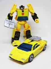 Hasbro Transformers Generations War for Cybertron Earthrise Deluxe Sunstreaker Action Figure