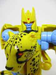Hasbro Transformers Generations War for Cybertron Kingdom Deluxe Cheetor Action Figure