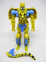 Hasbro Transformers Generations War for Cybertron Kingdom Deluxe Cheetor Action Figure