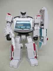 Transformers Generations War for Cybertron Trilogy Galactic Odyssey Collection Paradron Medics Autobot Ratchet and Lifeline Action Figure