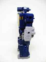 Transformers Generations War for Cybertron Trilogy Soundwave with Laserbeak and Ravage Action Figure