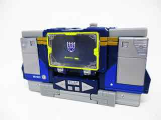 Transformers Generations War for Cybertron Trilogy Soundwave with Laserbeak and Ravage Action Figure