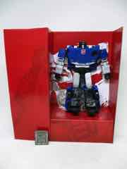 Hasbro Transformers Generations War for Cybertron Trilogy Deep Cover Action Figure