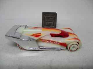 Mattel Hot Wheels Glow Racers Lindster Prototype Die-Cast Metal Vehicle