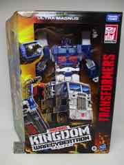 Hasbro Transformers Generations War for Cybertron Kingdom Leader Ultra Magnus Action Figure