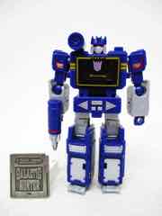 Hasbro Transformers Generations War for Cybertron Kingdom Core Soundwave Action Figure