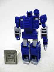 Hasbro Transformers Generations War for Cybertron Kingdom Core Soundwave Action Figure