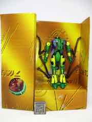 Hasbro Transformers Generations War for Cybertron Kingdom Deluxe Waspinator Action Figure