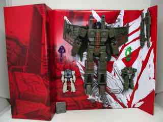 Transformers Generations War for Cybertron Trilogy Sparkless Seeker with Caliburst and Singe Action Figure