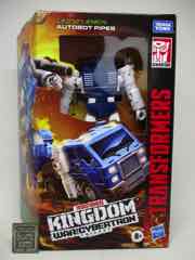 Hasbro Transformers Generations War for Cybertron Kingdom Deluxe Autobot Pipes Action Figure