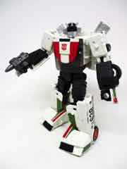 Transformers Generations War for Cybertron Earthrise Deluxe Wheeljack Action Figure