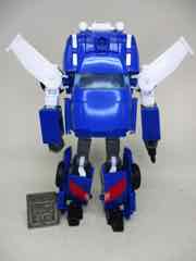 Hasbro Transformers Generations War for Cybertron Kingdom Deluxe Autobot Tracks Action Figure