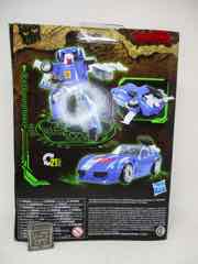 Hasbro Transformers Generations War for Cybertron Kingdom Deluxe Autobot Tracks Action Figure