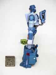 Hasbro Transformers Buzzworthy Bumblebee Studio Series 86 Deluxe Kup Action Figure